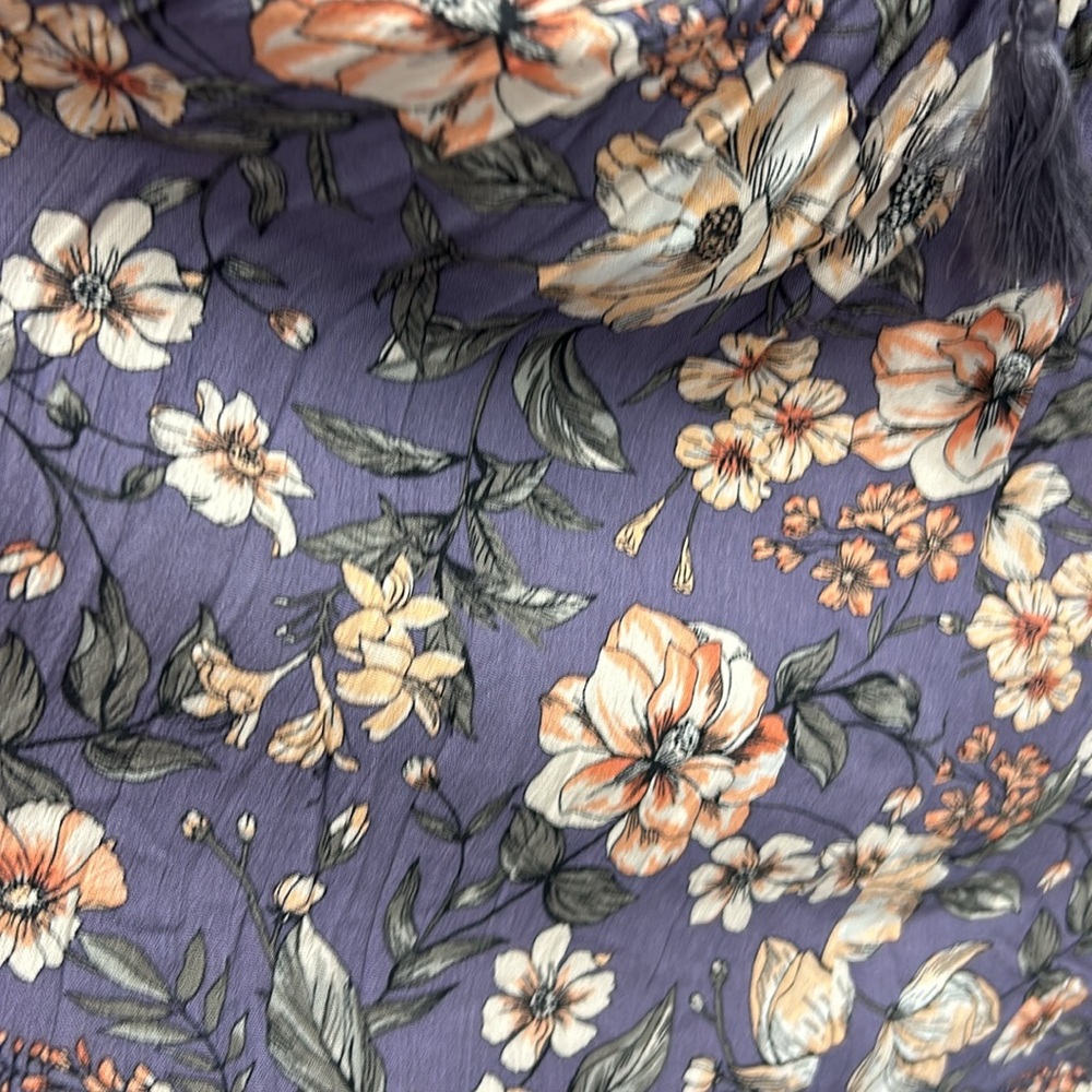 NWT two Torrid short sleeved floral blouses - Picture 12 of 15